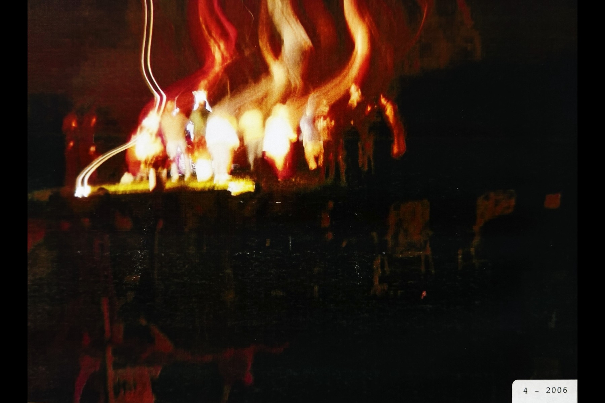 extraordinary-2006-04a
